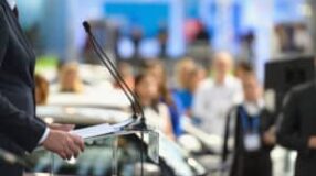 Americans are staying quiet in political discussions.